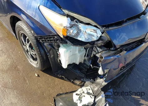2014 Toyota Prius Two from USA, damaged, VIN JTDKN3DU9E1753939